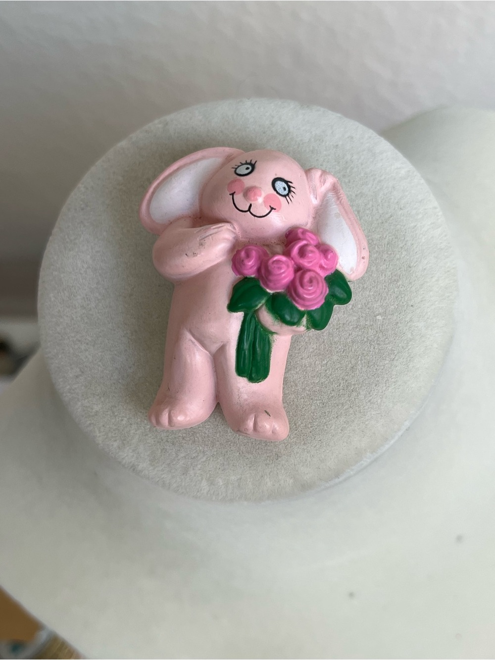 Easter Unlimited Pink Rabbit Bunny Rose Flowers Pin vintage Brooch Pin